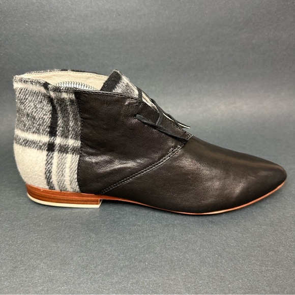 Matt Bernson Garcon Ankle Boot Booties Womens Black Plaid Mix Media Size 8 M - Picture 1 of 8